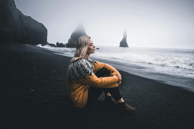 From Reykjavík: South Coast Highlights Day Tour - The guide makes the day: geology, folklore, and real names you can aim for