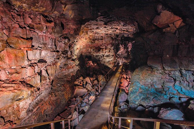 From Reykjavík: The Lava Tunnel tour with Round-trip Transfer - What a Lava Tunnel Tour Teaches You Fast