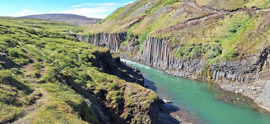 From Seyðisfjörður Port: Stuðlagil Canyon and Reindeer Park - Where this tour fits in your East Iceland day