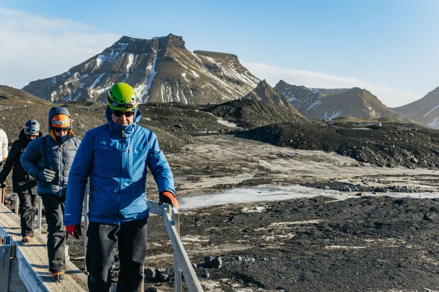 From Vik: Katla Ice Cave & Super Jeep Tour - The glacier walk to the cave: what you’ll actually experience
