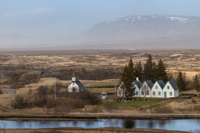 Full-Day Golden Circle Private Tour from Reykjavík - Kerið Crater: short walk, big color payoff