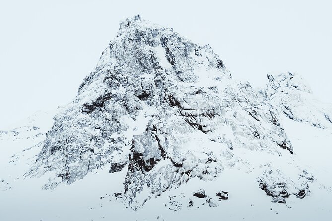 Glacier Rush – Fast pace snowmobile - SnoMo Glacier - What makes this tour thrilling, and what to watch for