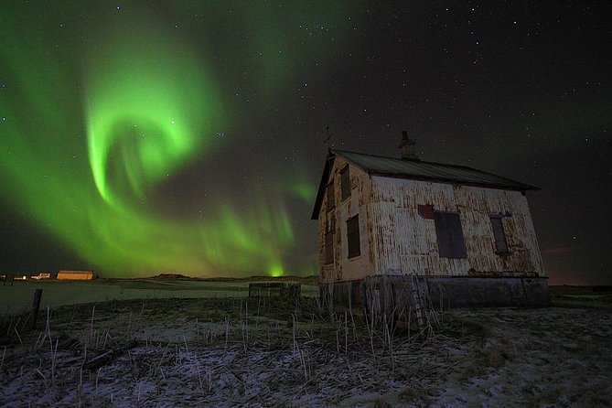 Golden Circle and Northern Lights Superjeep Tour from Reykjavik - The Northern Lights Shift: How Your Guide Hunts the Dark Sky
