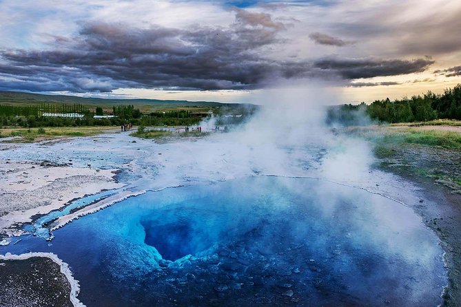 Golden Circle and Sky Lagoon Geothermal Spa Tour from Reykjavik - Sky Lagoon: infinity pool views and the Skjól ritual