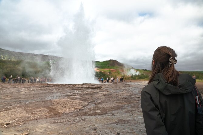 Golden Circle Classic Tour with Secret Lagoon Relaxation - Stop 2: Geysir geothermal area and chasing Strokkur eruptions