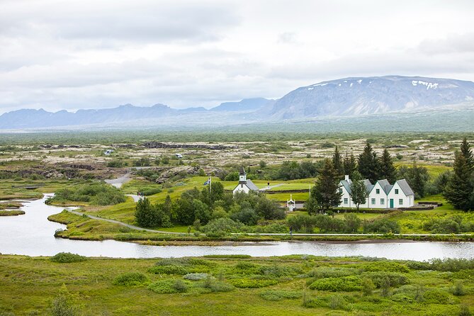 Golden Circle Classic Tour with Secret Lagoon Relaxation - Stop 1: Thingvellir National Park and the rift valley walk