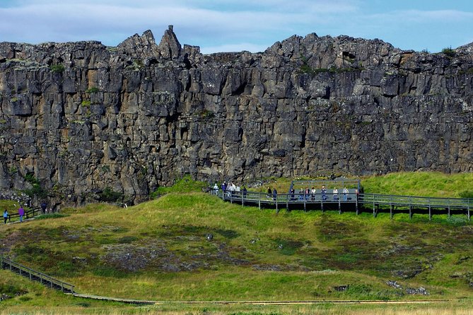 Golden Circle Day Trip with Fridheimar Greenhouse visit from Reykjavik - Weather can change everything, and that affects what you see