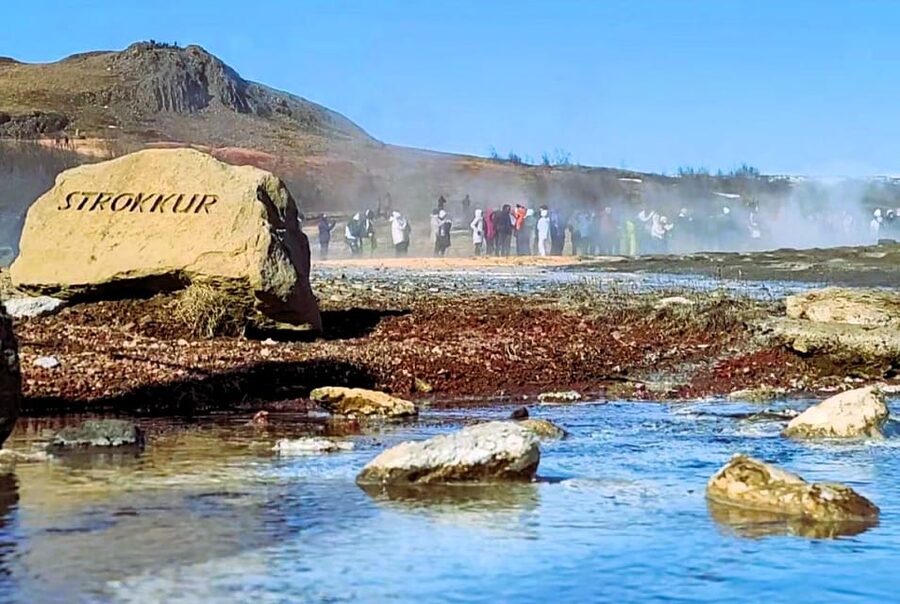 Golden Circle Private Tour from Keflavik or Reykjavik - Kerid Crater: aquamarine water, red volcanic rock, and a short walk