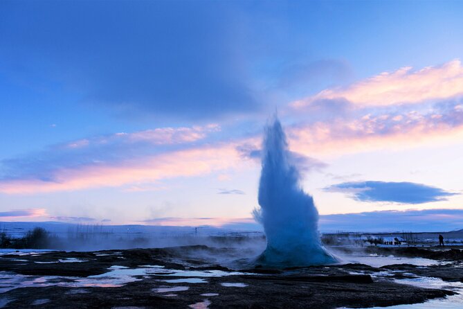 Golden Circle, Secret Lagoon and Kerid Crater Tour from Reykjavik - Thingvellir National Park and the tectonic plates you can actually see