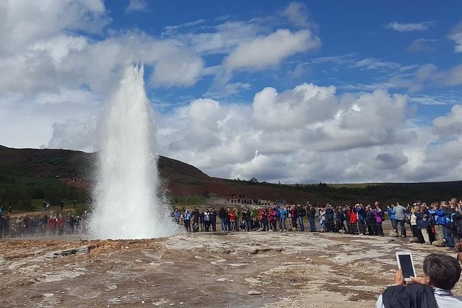 Golden Circle & South Coast. Private Day Tour - Haukadalur and Strokkur: how to time your eruption watch