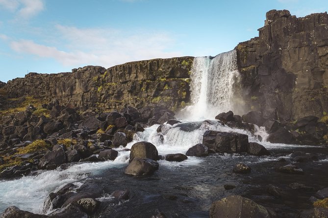 Golden Circle Tales, Tomato Farm & Kerid – Small Group from RVK - Oxararfoss: A Short Waterfall Stop That Has Real Local Meaning