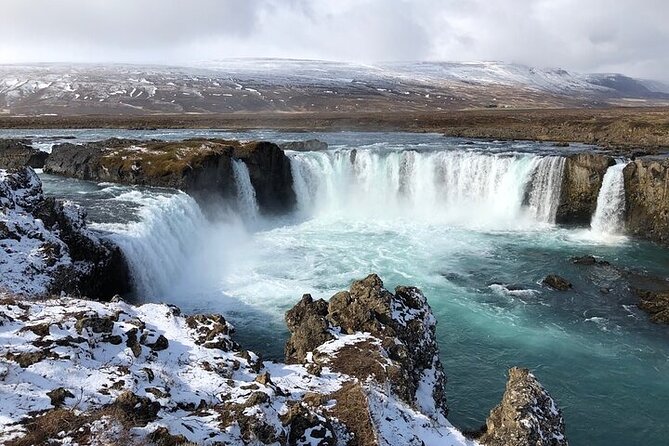 Group: Lake Myvatn and Godafoss Tour From Akureyri Port - Earth Lagoon and Myvatn Nature Baths: The Optional Pay-Extra Stop