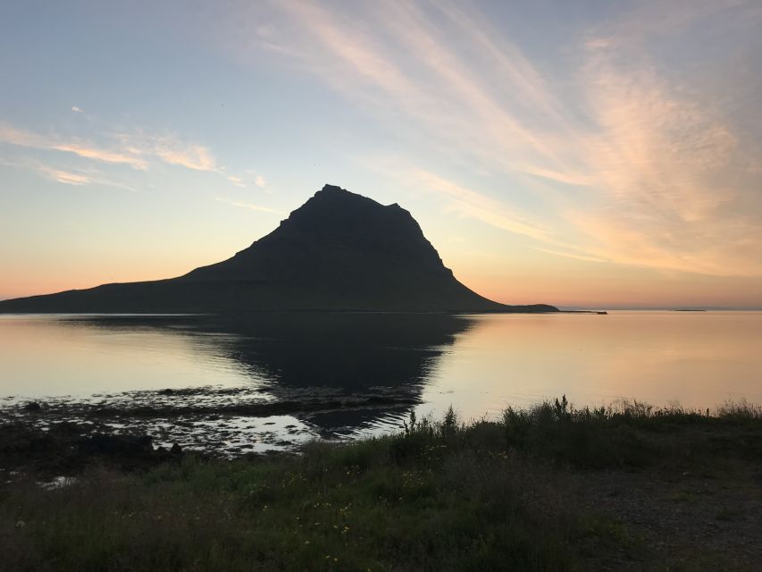 Grundarfjörður: Midnight Sun Kayaking Adventure - Wildlife, Birdlife, and When to Stop Paddling