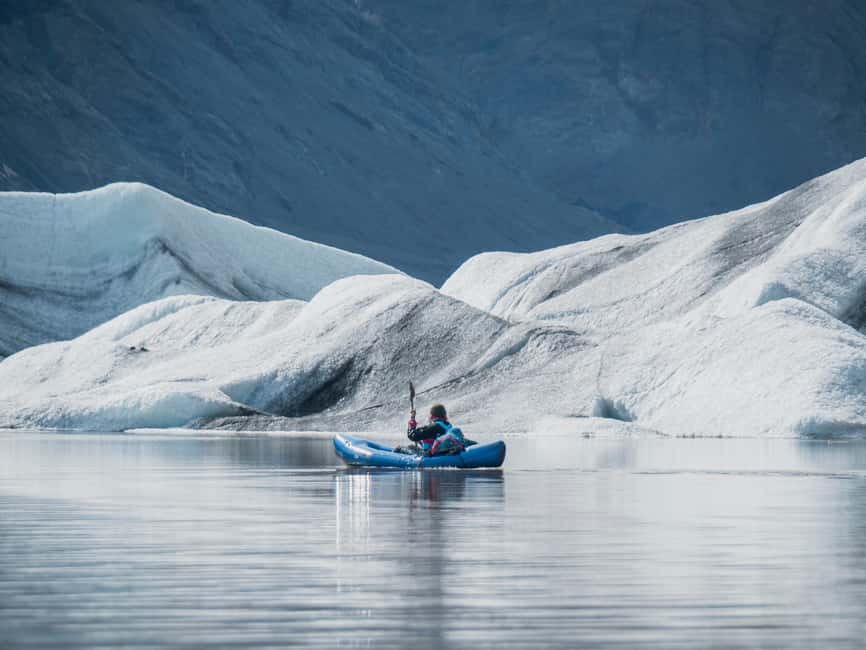 Heinabergslón Glacier Lagoon Kayak and Hike - Getting to the glacier zone from Hotel Smyrlabjörg