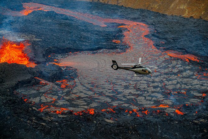 Helicopter Tour Over Iceland’s Reykjanes Volcano Eruption Site - Landing on Volcanic Ground: The Big Upgrade When Conditions Allow
