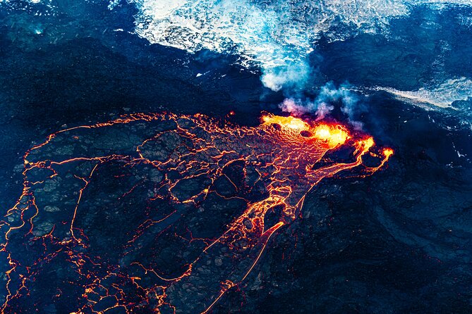 Helicopter Tour Over Iceland’s Reykjanes Volcano Eruption Site - Cabin Comfort, Quiet Flight, and the Practical Limits