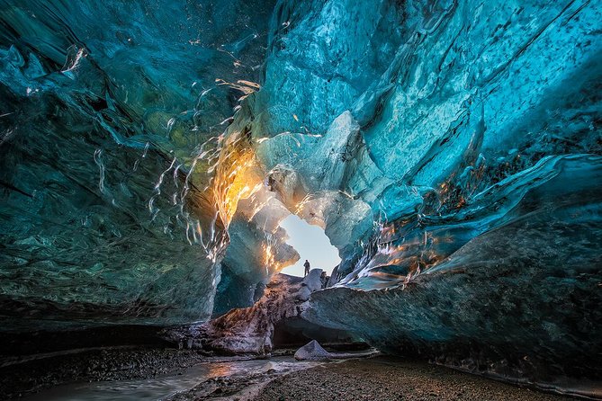 Ice Cave Tour in the National Park of Vatnajökull - Timing, Walking, and the Motion-Sickness Factor