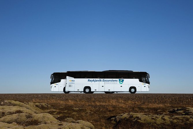 Iceland: Airport Transfers between Keflavik and Reykjavik Hotels - Carbon Neutral With Vaxa Technologies: A Small Extra That Signals Thought