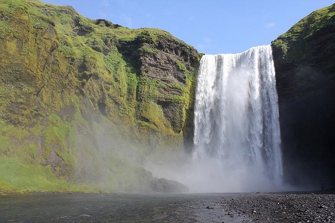 Iceland Complete: Around Iceland in 10 Days - Day 3: South Coast Waterfalls, Skógar Museum, Solheimajökull, and Black Sand
