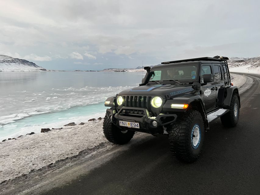 Iceland in a nutshell, private Super Jeep - Deildartunguhver hot spring and Borgarfjörður scenery