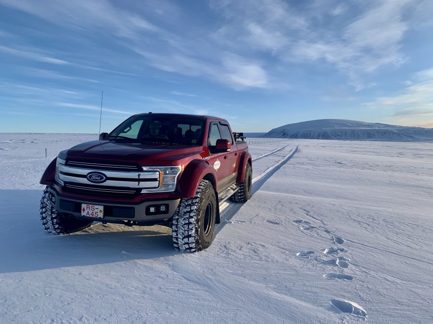 Iceland in a nutshell, private Super Jeep - Langjökull glacier driving in a Super Jeep, what it actually feels like
