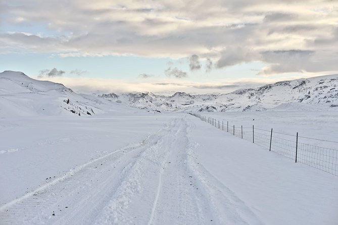 Iceland's south coast G spots - Solheimajökull glacier edge: short time, strong context