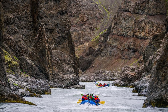 Iceland’s Top Grade 4 Rafting – Drysuit, Canyon & Adrenaline - East Glacial River Gorge (Jökulsá-Austari): Where the Rapids Keep Coming