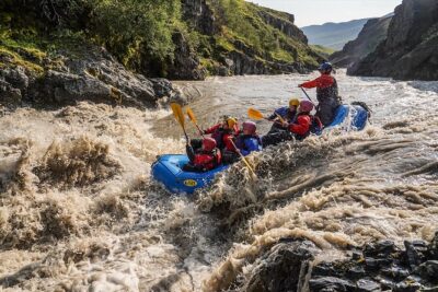 Iceland’s Top Grade 4 Rafting – Drysuit, Canyon & Adrenaline