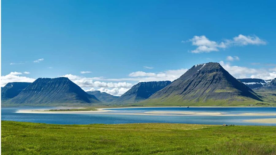 Ísafjörður: Flateyri Village tour: Nature, Culture, History - Flateyri From Ísafjörður, Fjord Views and Real Village Life