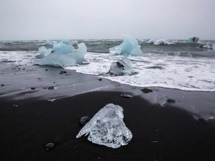 Jökulsárlón Floating Glacier & Diamond Beach Day Tour - The private format: SUV comfort and a guide who can set the tone