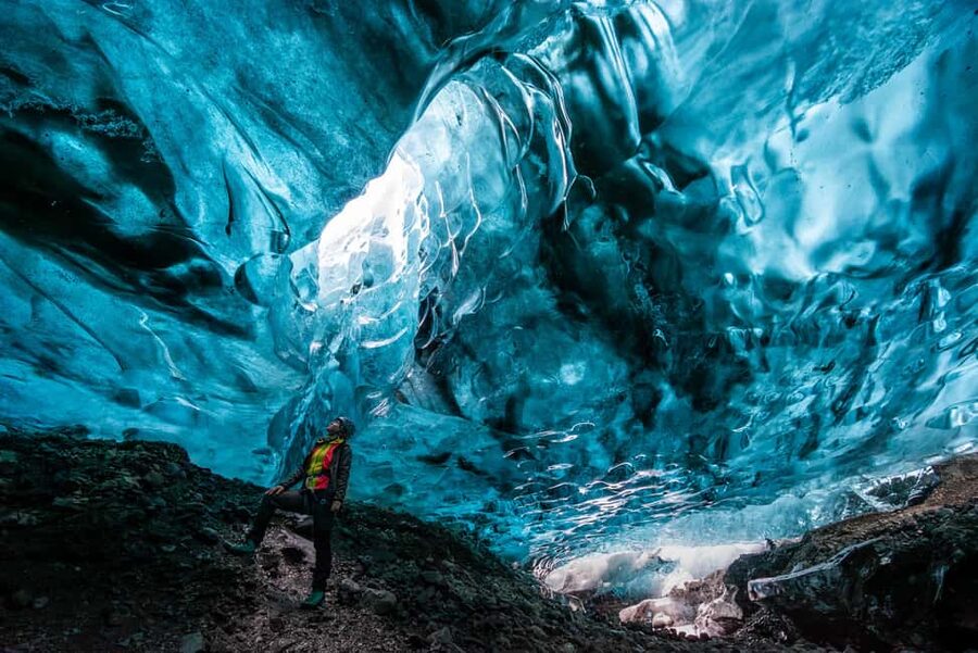 Jökulsárlón: Glacier Hike to a Remote Ice Cave - Should you book the Jökulsárlón remote ice cave glacier hike?