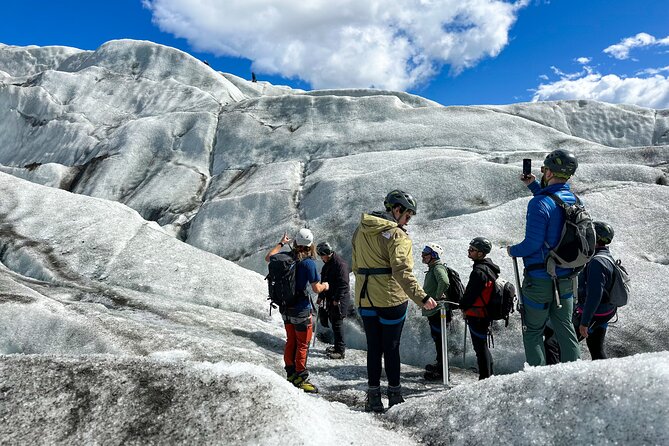 Jokulsarlon Glacier Lagoon Kayaking and Falljokull Glacier Hike - Meet-up at Tröll Expeditions Skaftafell: how the day flows