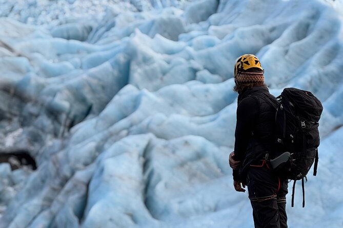 Jokulsarlon Glacier Lagoon Kayaking and Falljokull Glacier Hike - Skaftafell National Park and the Falljökull glacier hike: traction, technique, and scale