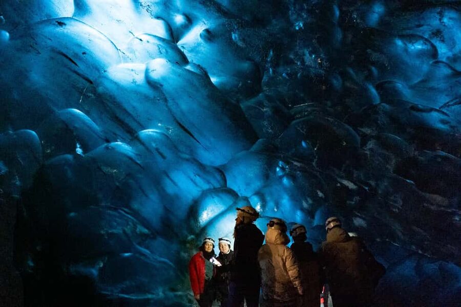 Katla Ice Cave Extended Guided Tour with Super Jeep - How 4 hours on the clock feels in real life