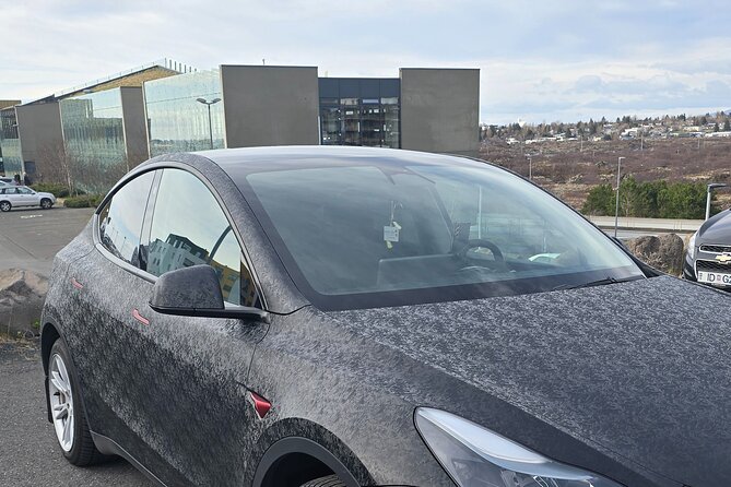 Keflavik Airport: One-way Private Transfer to/from Reykjavik - Price and value: what $192.23 gets you