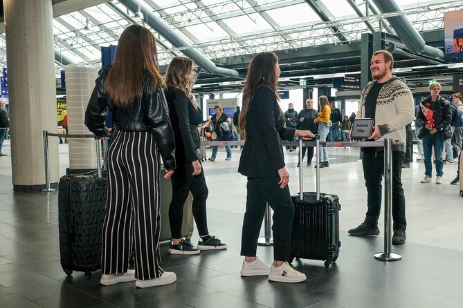Keflavik Airport One-Way Private Transfer To or From Reykjavik - The Car Comfort Part, Including Bottled Water and Luggage Help