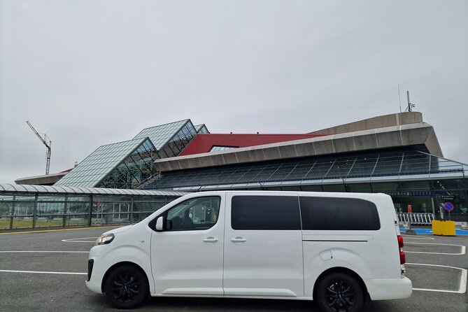 Keflavik Airport Private Transfer Round Trip - Keflavik to Reykjavik: why this transfer matters on day one