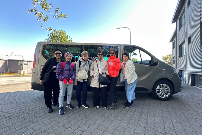 Keflavik Airport: Private Transfer To/From Reykjavik - upto 8 PAX - Real-World Value: What This Transfer Actually Solves