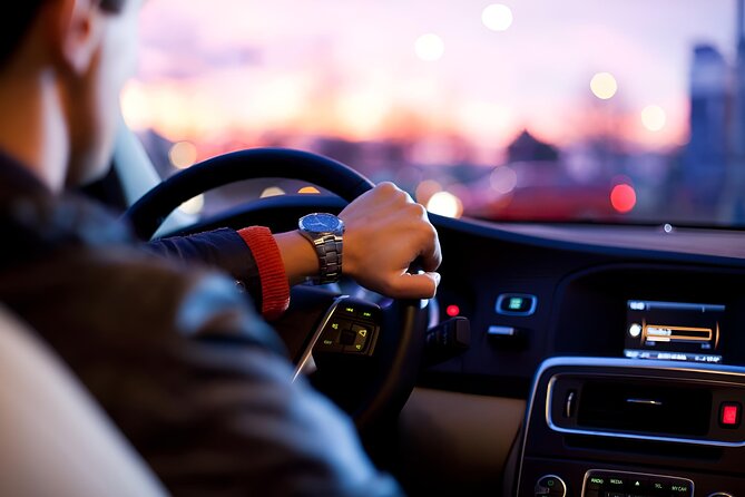Keflavik Airport Private Transfer To/or from Blue Lagoon - Keflavik to Blue Lagoon, the simple way to start Iceland