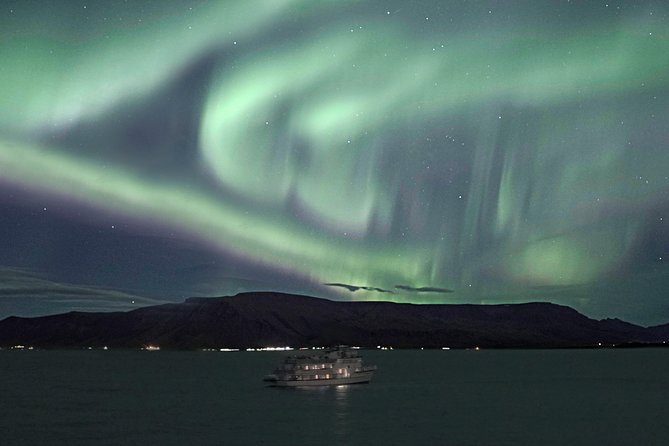Kopar Fine Dining Dinner and Northern Lights Cruise from Reykjavik - Warm Coveralls, Real Cold, and What to Wear