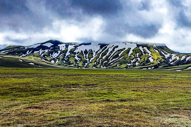 Landmannalaugar, Hekla, Sigoldugljufur 4x4 tour with Hiking - Fjallabak Nature Reserve: Torfajökull Geology Lessons and Weather That Changes Fast