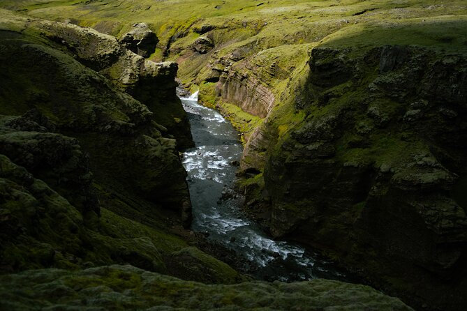 LANDMANNALAUGAR : Private Highlands - Stop 4: Sigöldugljúfur, Valley of Tears waterfall country