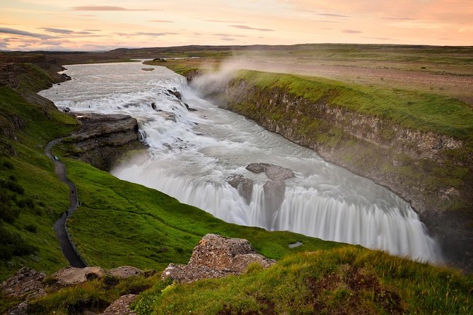Midnight Sun Golden Circle Small-Group Tour from Reykjavik - Why the Golden Circle Feels Different in the Midnight Sun