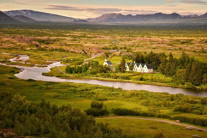 Midnight Sun Golden Circle Small-Group Tour from Reykjavik - Kerið Crater: The Quick Stop That Packs Big Visual Payoff