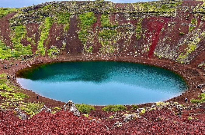 Midnight Sun Golden Circle Small-Group Tour from Reykjavik - The Guide Factor: Live Commentary and Small-Group Questions