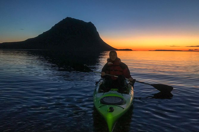 Midnight Sun Kayaking Adventure by Mt. Kirkjufell - The 3-hour flow: what you do and why the pacing works