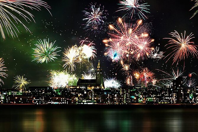 New Years Fireworks by Boat from Reykjavik - The short cruise rhythm, from boarding to back to Old Harbour