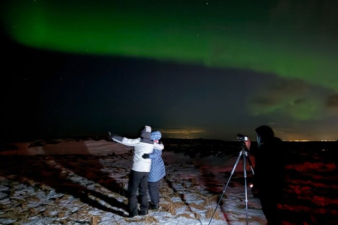 Northern Lights 4x4 Tour with Pastries and Cocoa from Reykjavik - Photo Value: When You Need Help Capturing Faint Color