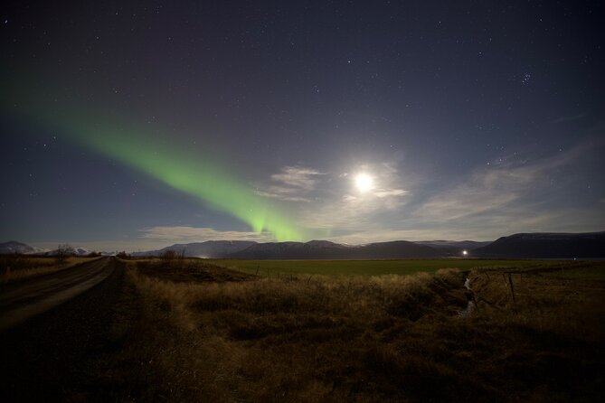 Northern Lights Classic MiniBus Tour from Akureyri - The Free Re-Try the Next Evening, and Why It Changes the Math