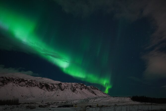 Northern Lights In luxury off-road SUV with Photos and Treats - Snacks, blankets, and the small comfort upgrades that matter